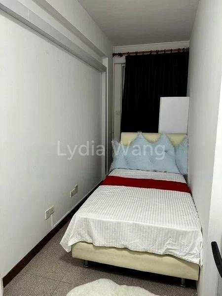 Room (Condo) for Rent in  Papillon - Image 2